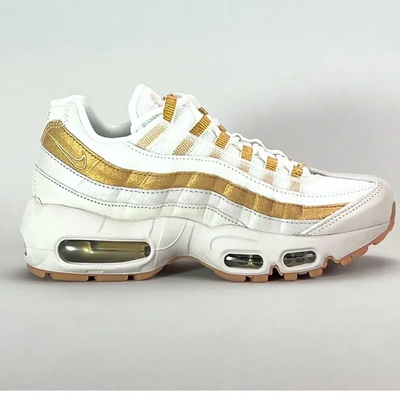 ✨**LAST CHANCE** Women’s Desert Sand/Gold Nike Air Max 95 size 8.5 ✨ - Picture 1 of 9